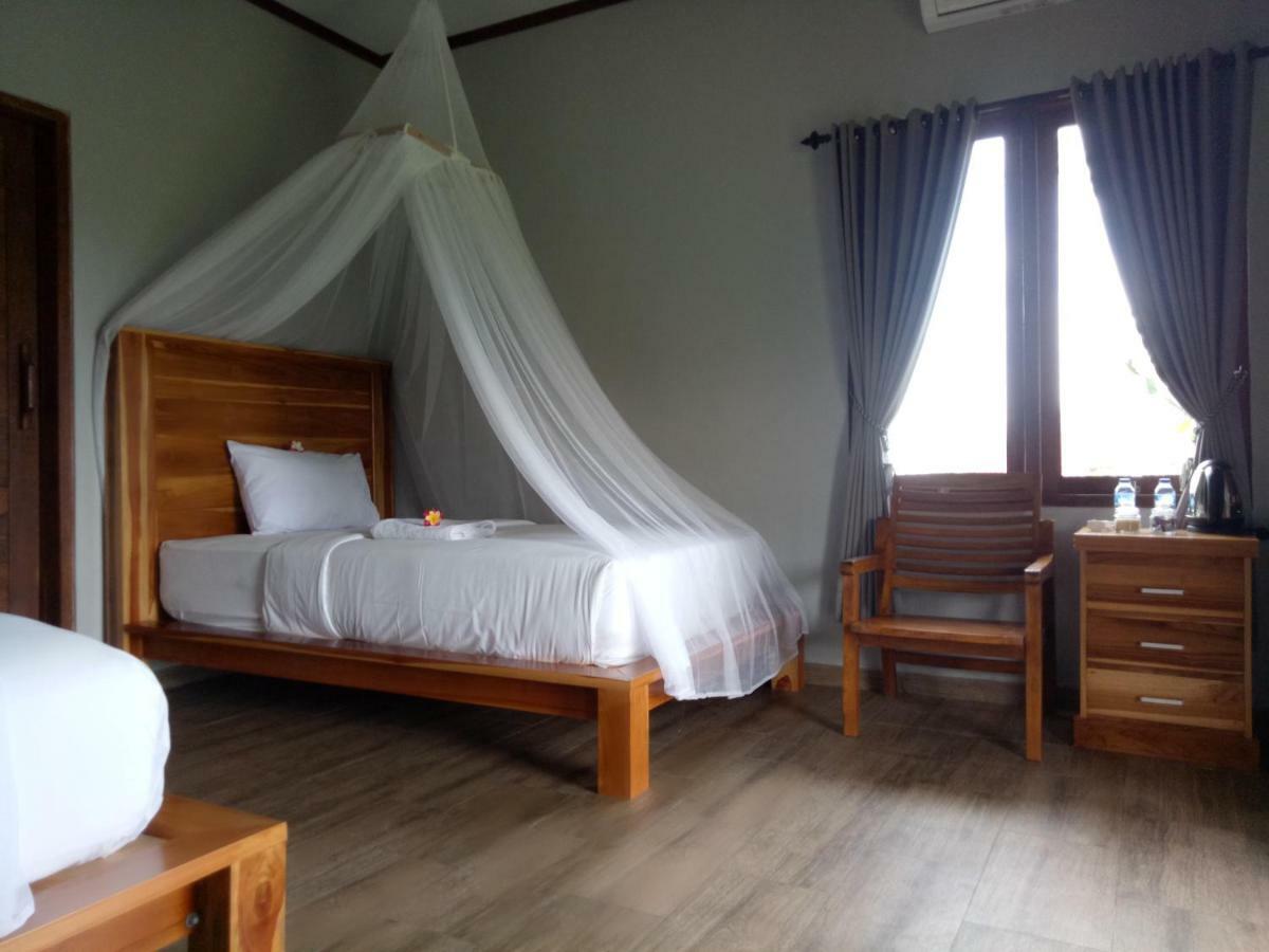 Отель Emir Surfcamp Пулукан Экстерьер фото